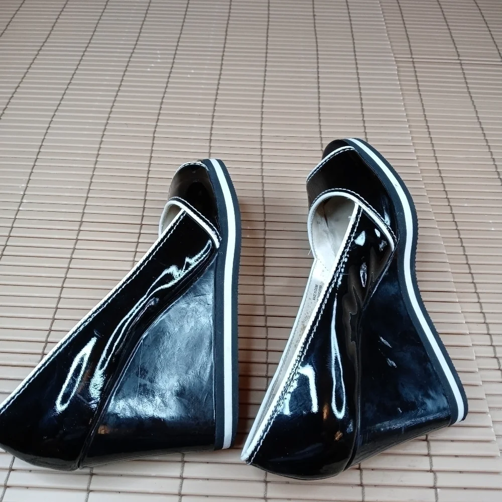 Michael Kors women's platform black patent leather